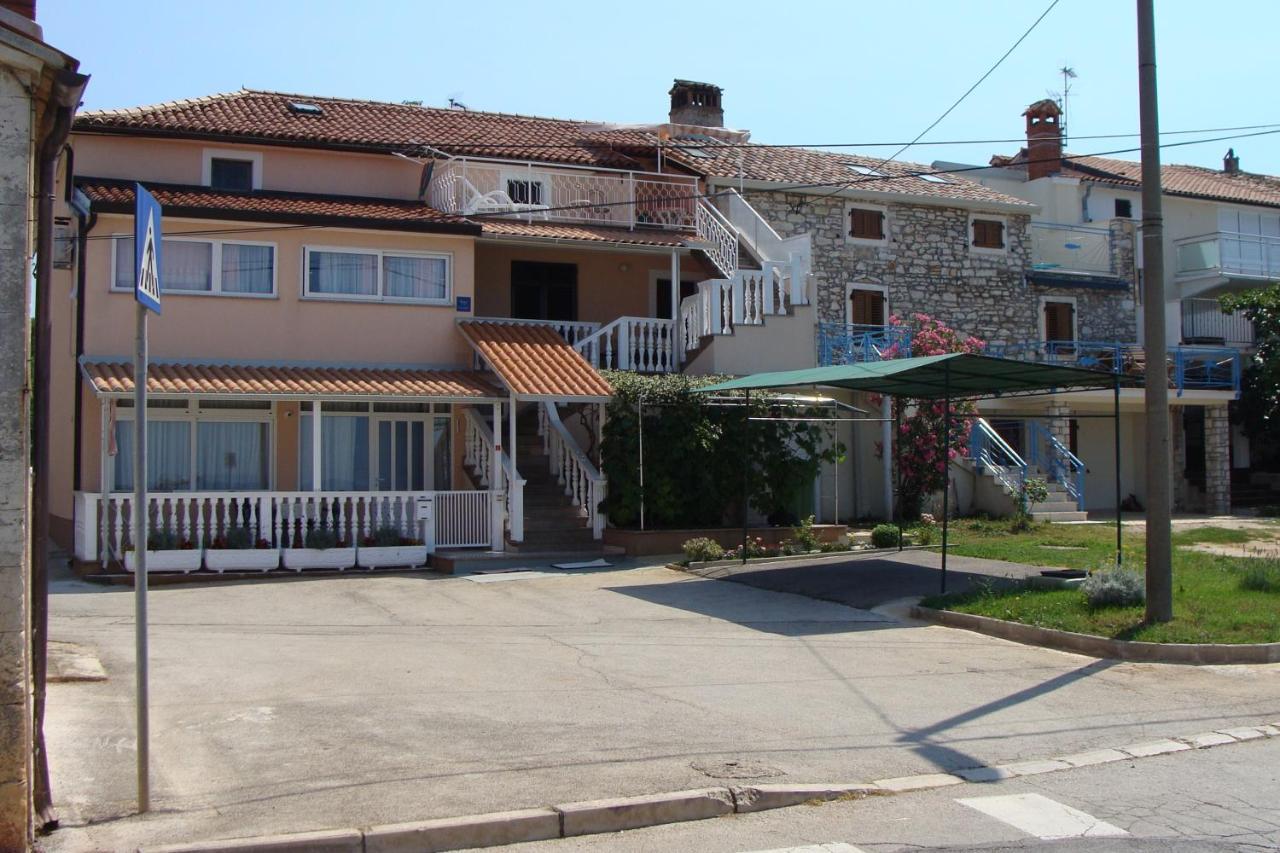 Apartments By The Sea Zambratija, Umag - 2557 Exteriör bild