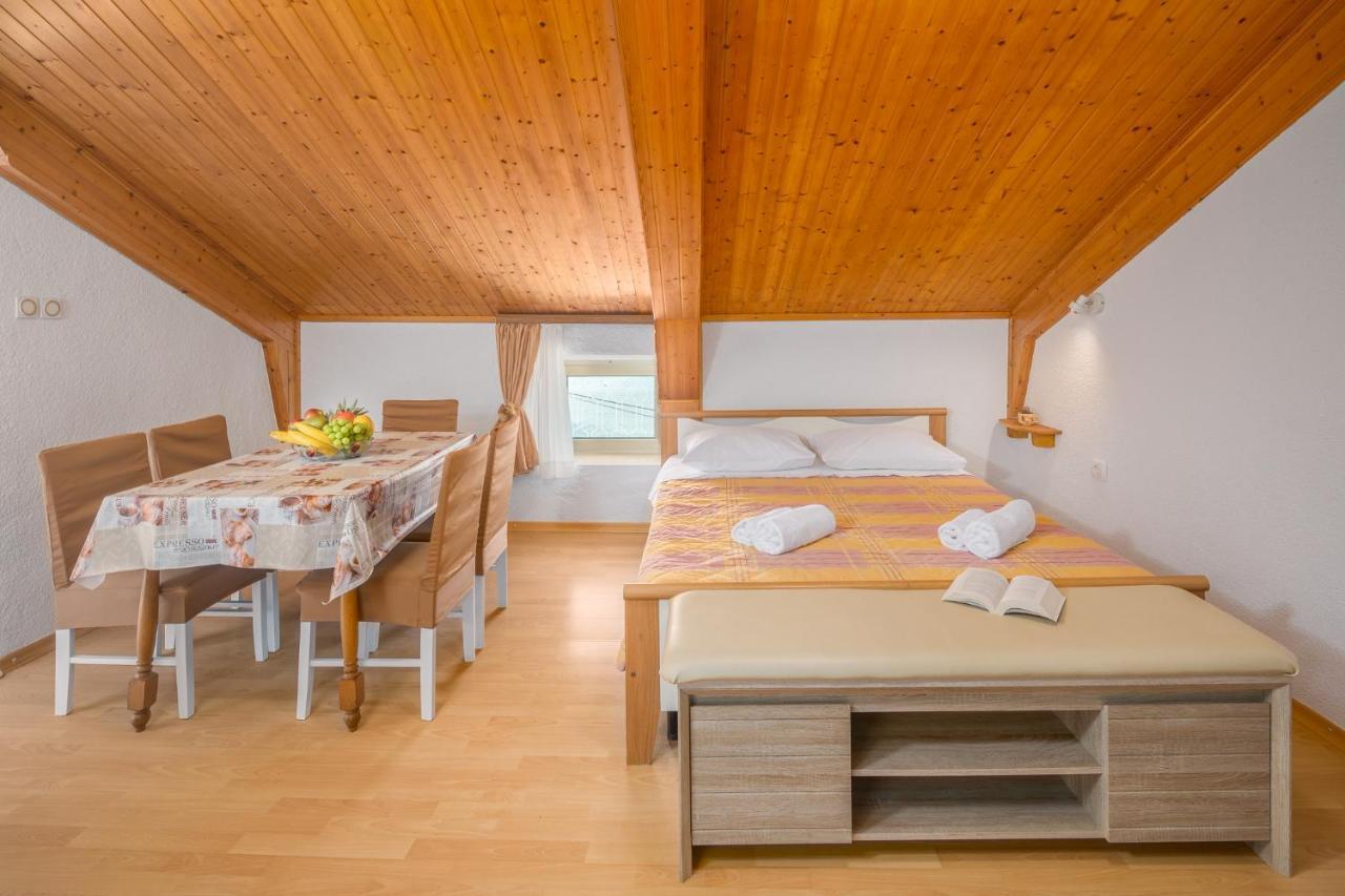 Apartments By The Sea Zambratija, Umag - 2557 Exteriör bild